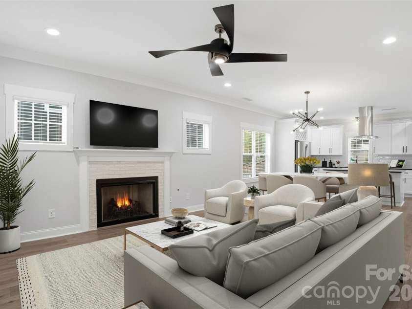 302 Lima Avenue, Charlotte, NC 28208.  MLS# CAR4363412, YatesRealty ID 19070. Virtual Staging