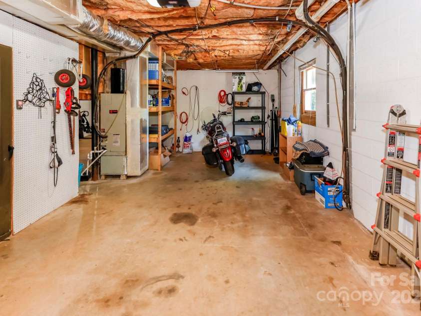 189 Greenhill Ridge Drive, Rutherfordton, NC 28139.  MLS# CAR4270238, YatesRealty ID 19071. Garage