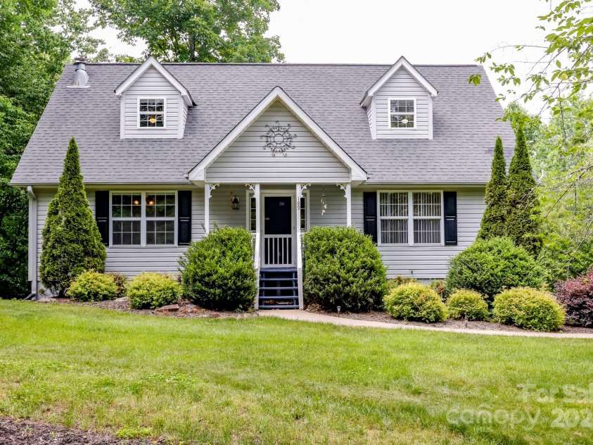 189 Greenhill Ridge Drive, Rutherfordton, NC 28139.  MLS# CAR4270238, YatesRealty ID 19071. Welcome home