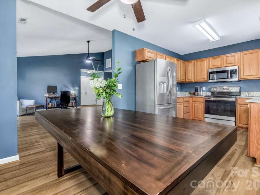 58 Sunberry Trail, Fletcher, NC 28732.  MLS# CAR4371810, YatesRealty ID 19071. 