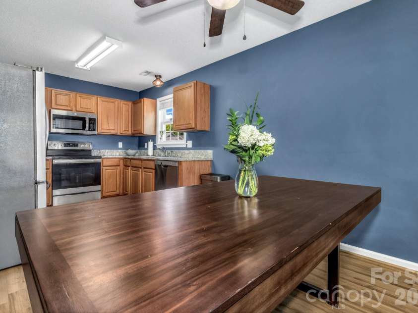 58 Sunberry Trail, Fletcher, NC 28732.  MLS# CAR4371810, YatesRealty ID 19071. 