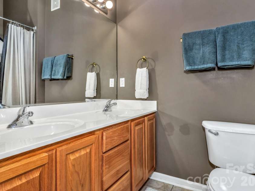 58 Sunberry Trail, Fletcher, NC 28732.  MLS# CAR4371810, YatesRealty ID 19071. 