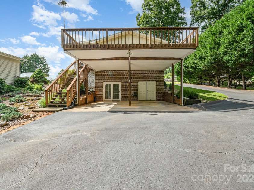 111 Trails End Lane, New London, NC 28127.  MLS# CAR4268938, YatesRealty ID 19073. 