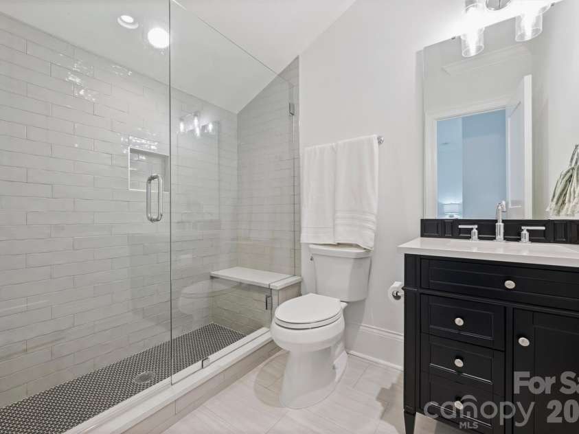 3119 Knowlton Lane, Charlotte, NC 28205.  MLS# CAR4374422, YatesRealty ID 19073. 