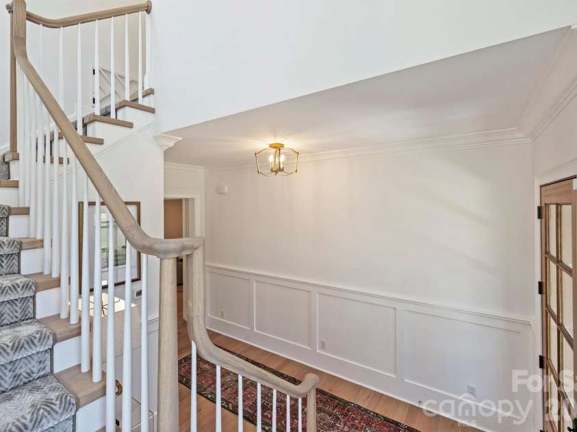 3119 Knowlton Lane, Charlotte, NC 28205.  MLS# CAR4374422, YatesRealty ID 19073. 