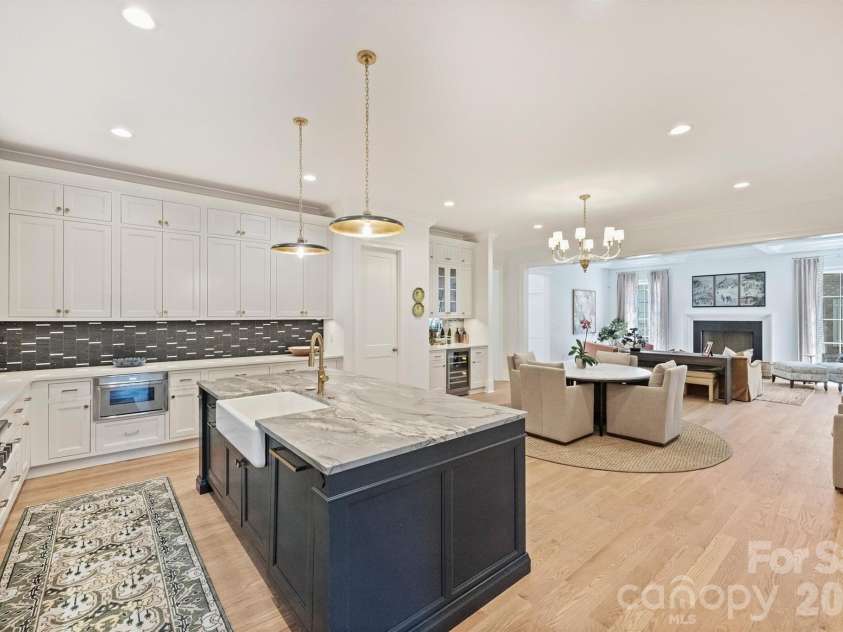3119 Knowlton Lane, Charlotte, NC 28205.  MLS# CAR4374422, YatesRealty ID 19073. 