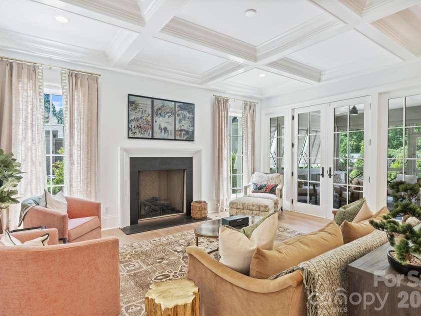 3119 Knowlton Lane, Charlotte, NC 28205.  MLS# CAR4374422, YatesRealty ID 19073. 