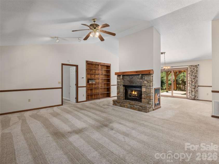 30 Kanuga Heights Lane, Hendersonville, NC 28739.  MLS# CAR4378922, YatesRealty ID 19074. 
