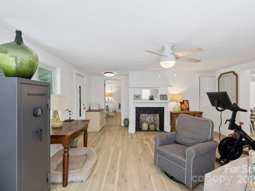 51 HOMEFIRE COVE Cove, Leicester, NC 28748.  MLS# CAR4269158, YatesRealty ID 19075. 