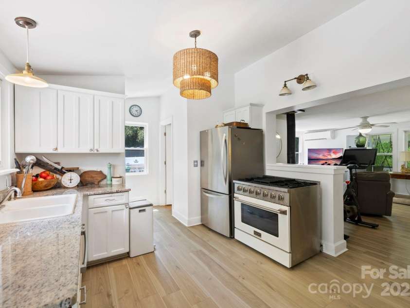 51 HOMEFIRE COVE Cove, Leicester, NC 28748.  MLS# CAR4269158, YatesRealty ID 19075. 