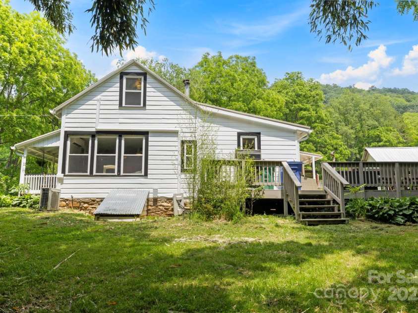 51 HOMEFIRE COVE Cove, Leicester, NC 28748.  MLS# CAR4269158, YatesRealty ID 19075. Plenty of deck space for grilling and entertaining