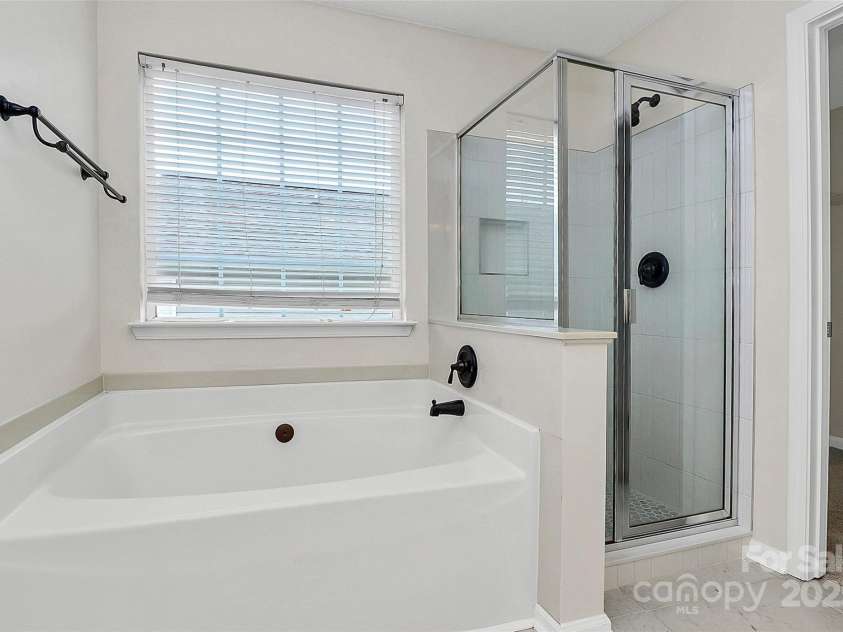 720 Reigate Road, Charlotte, NC 28262.  MLS# CAR4264923, YatesRealty ID 19076. Bathroom 2