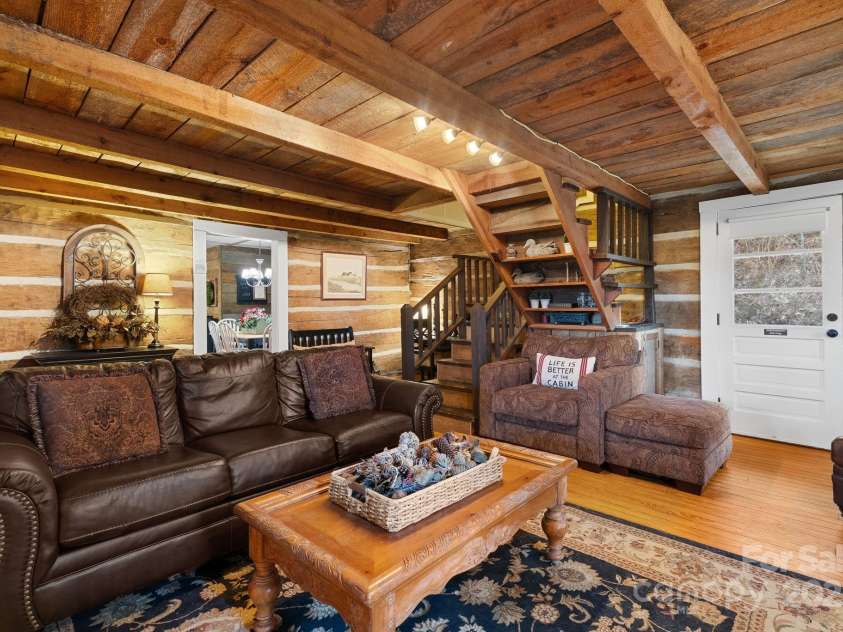 1040 Oak Ridge Lane, Mars Hill, NC 28754.  MLS# CAR4333820, YatesRealty ID 19079. 