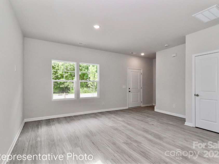 409 Iredell Avenue, Mooresville, NC 28115.  MLS# CAR4329326, YatesRealty ID 1908. 