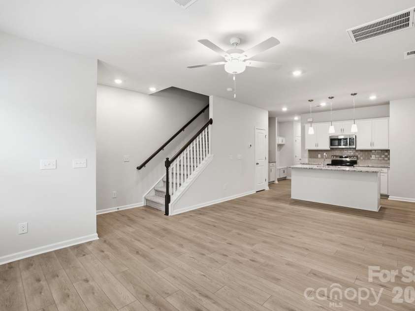 5861 Tuckaseegee Road, Charlotte, NC 28208.  MLS# CAR4401590, YatesRealty ID 1908. 