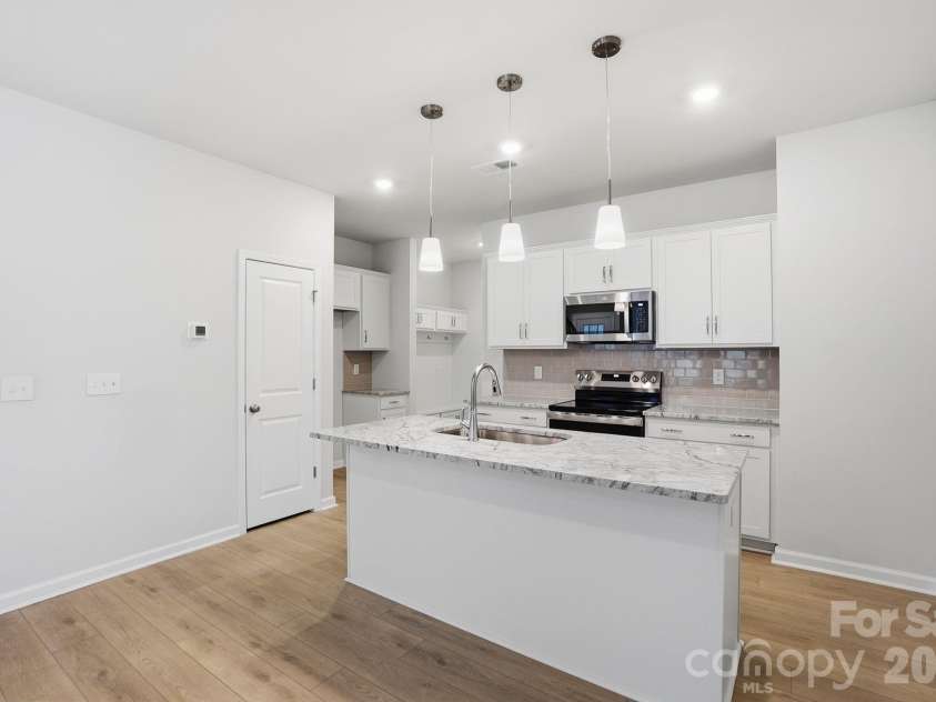 5861 Tuckaseegee Road, Charlotte, NC 28208.  MLS# CAR4401590, YatesRealty ID 1908. 