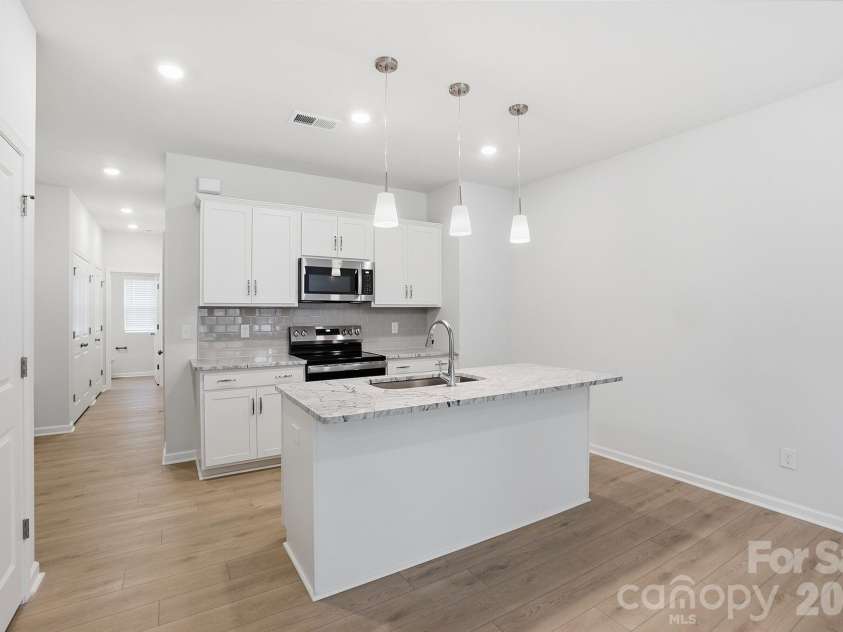 5861 Tuckaseegee Road, Charlotte, NC 28208.  MLS# CAR4401590, YatesRealty ID 1908. 