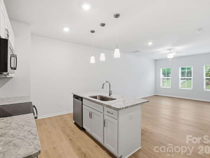 5861 Tuckaseegee Road, Charlotte, NC 28208.  MLS# CAR4401590, YatesRealty ID 1908. 
