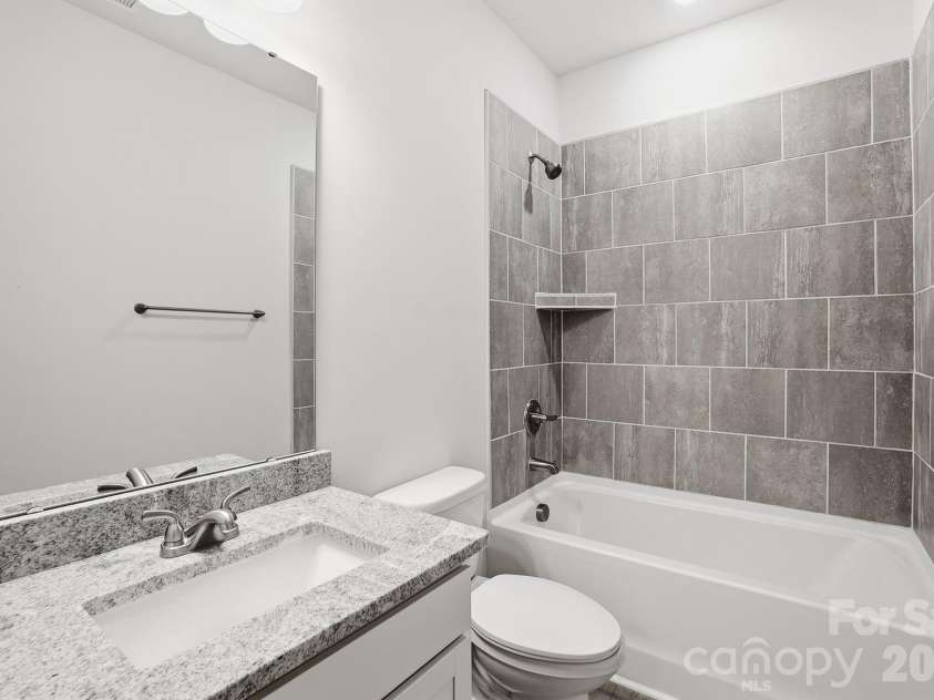 5861 Tuckaseegee Road, Charlotte, NC 28208.  MLS# CAR4401590, YatesRealty ID 1908. Secondary bath