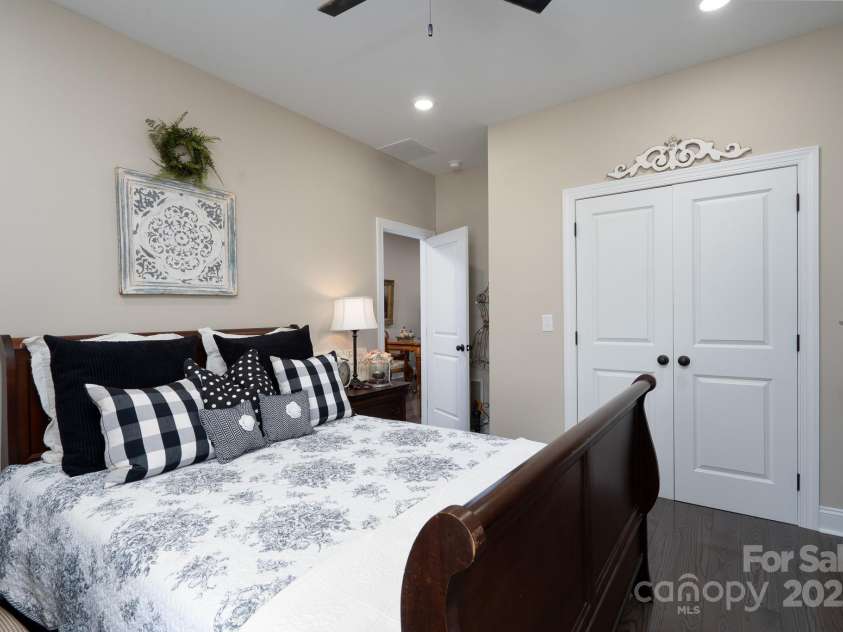 600 Monbo Road, Statesville, NC 28677.  MLS# CAR4320848, YatesRealty ID 1908. 