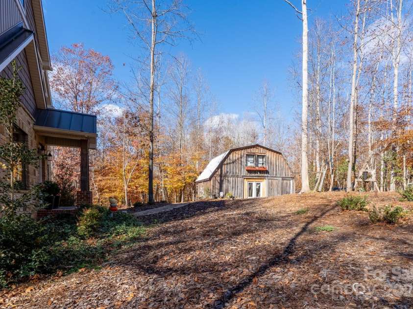 600 Monbo Road, Statesville, NC 28677.  MLS# CAR4320848, YatesRealty ID 1908. 