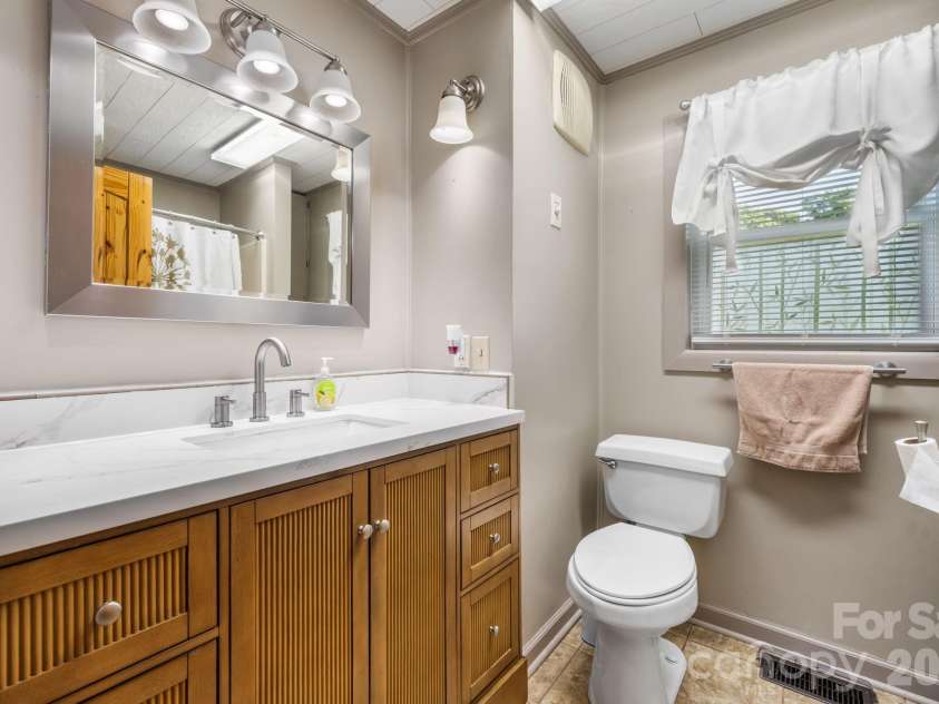 2582 Startown Road, Newton, NC 28658.  MLS# CAR4378748, YatesRealty ID 19081. 
