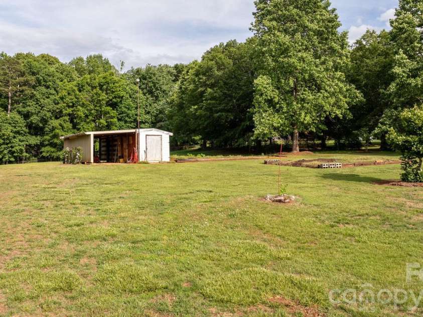2582 Startown Road, Newton, NC 28658.  MLS# CAR4378748, YatesRealty ID 19081. 
