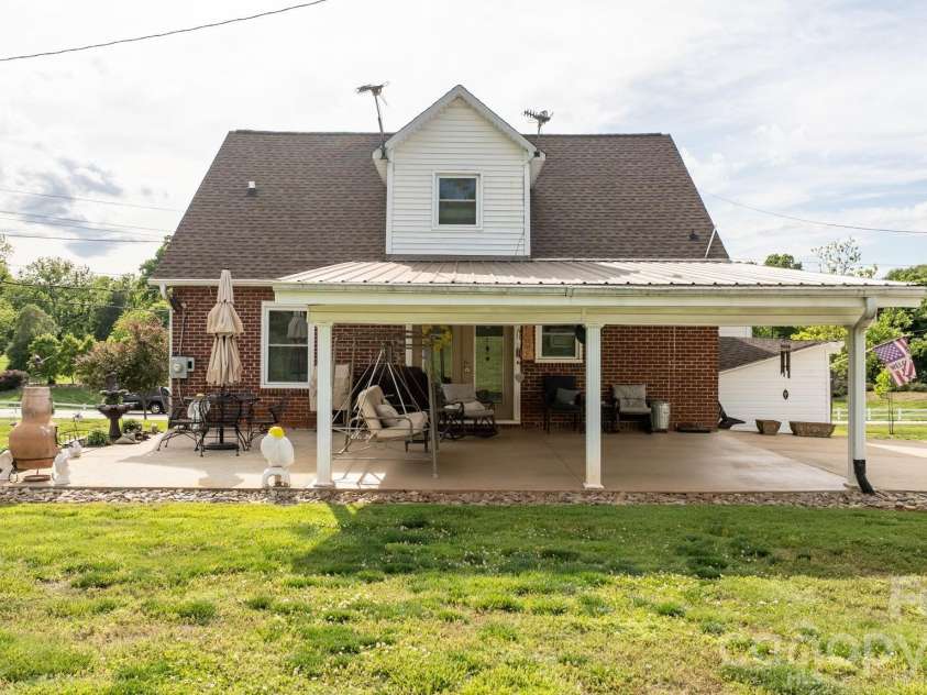 2582 Startown Road, Newton, NC 28658.  MLS# CAR4378748, YatesRealty ID 19081. 