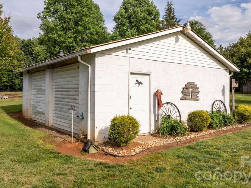 2582 Startown Road, Newton, NC 28658.  MLS# CAR4378748, YatesRealty ID 19081. Workshop or man cave.... you decide.