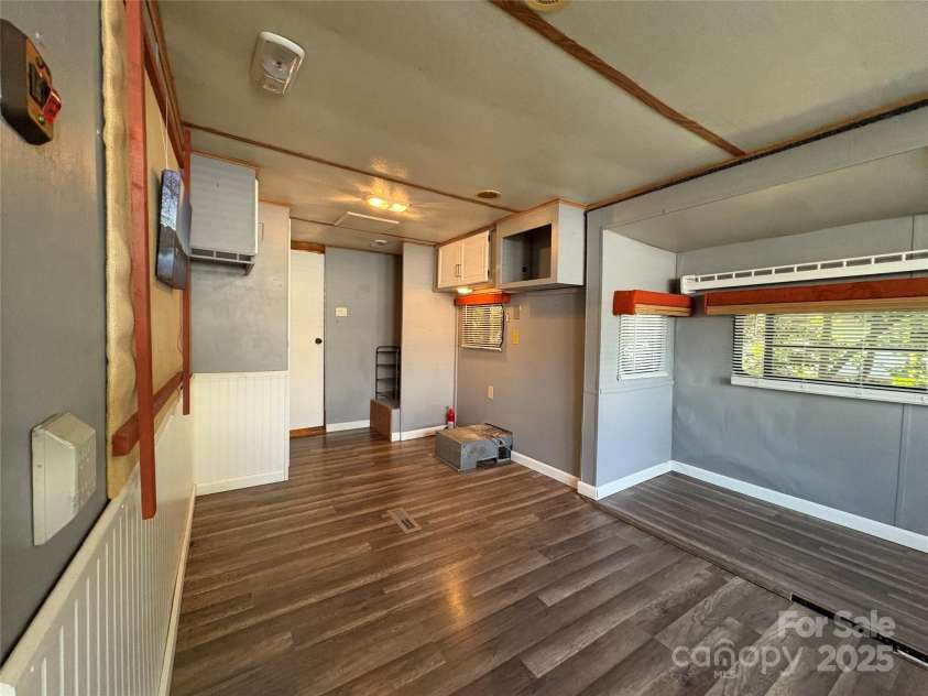 333 Mount View Lane, New London, NC 28127.  MLS# CAR4269938, YatesRealty ID 19081. 