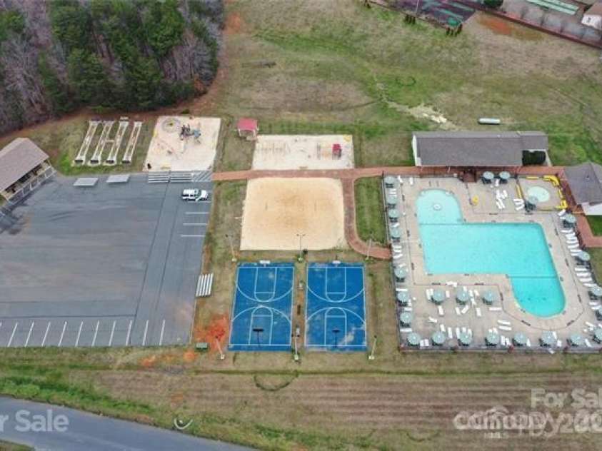 333 Mount View Lane, New London, NC 28127.  MLS# CAR4269938, YatesRealty ID 19081. 