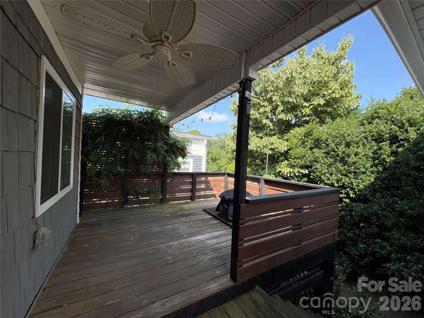 333 Mount View Lane, New London, NC 28127.  MLS# CAR4269938, YatesRealty ID 19081. 