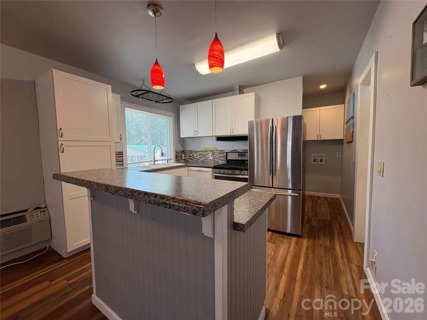 333 Mount View Lane, New London, NC 28127.  MLS# CAR4269938, YatesRealty ID 19081. 