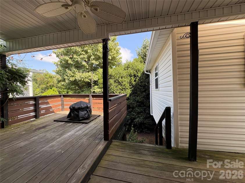 333 Mount View Lane, New London, NC 28127.  MLS# CAR4269938, YatesRealty ID 19081. 