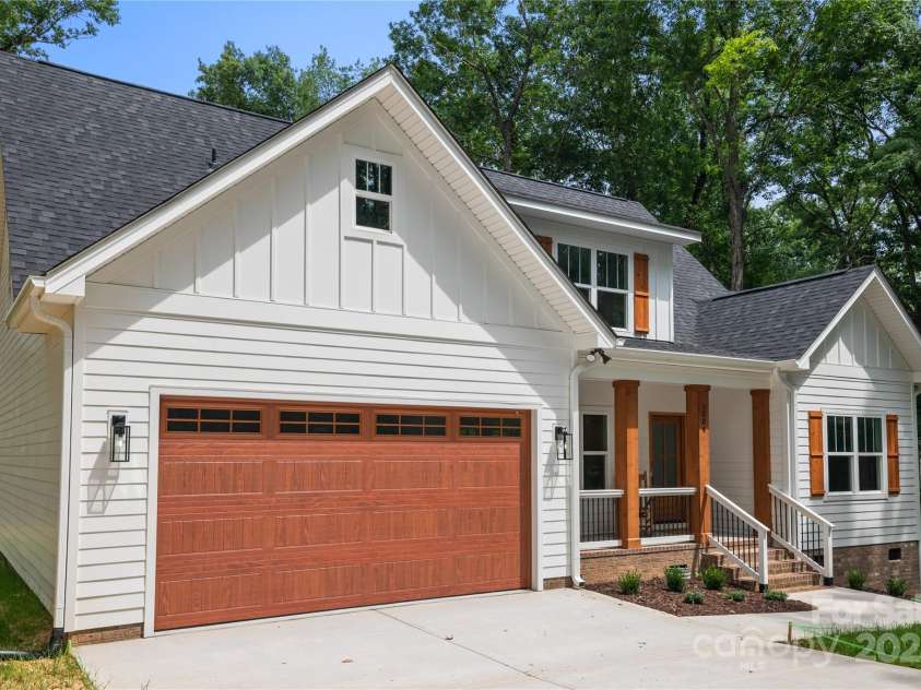 1004 Sandy Ridge Road, Monroe, NC 28112.  MLS# CAR4268896, YatesRealty ID 19082. 