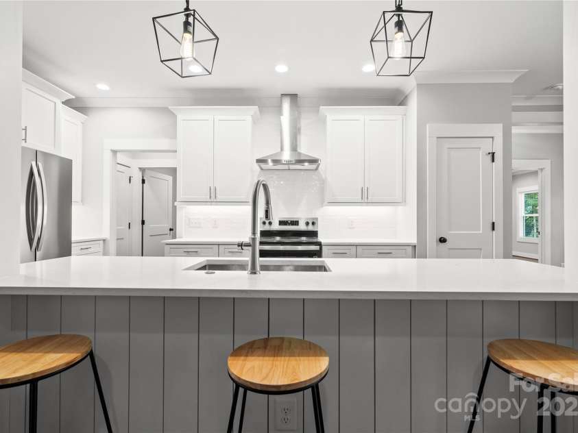 1004 Sandy Ridge Road, Monroe, NC 28112.  MLS# CAR4268896, YatesRealty ID 19082. 