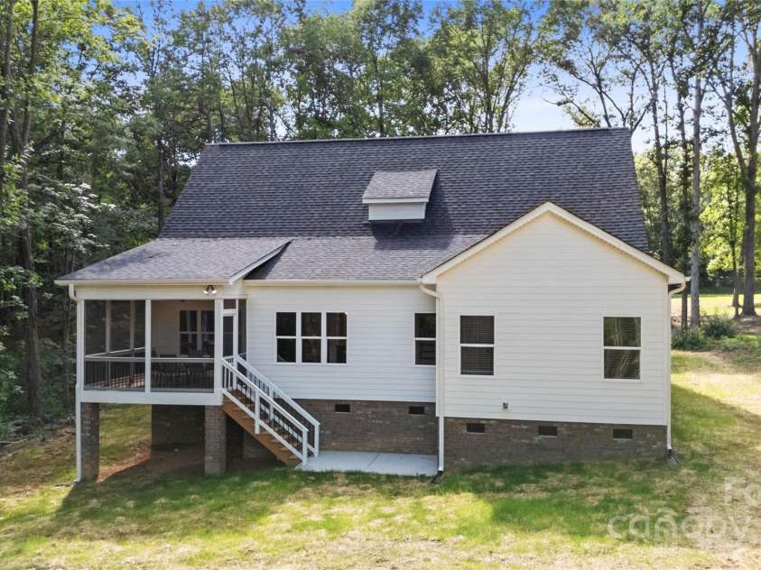 1004 Sandy Ridge Road, Monroe, NC 28112.  MLS# CAR4268896, YatesRealty ID 19082. 