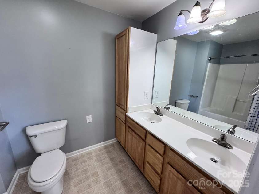 24 Torrington Avenue, Fletcher, NC 28732.  MLS# CAR4269728, YatesRealty ID 19084. 