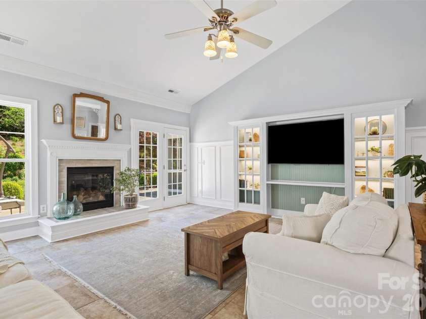 865 Ryans Place, Fort Mill, SC 29715.  MLS# CAR4375946, YatesRealty ID 19084. 