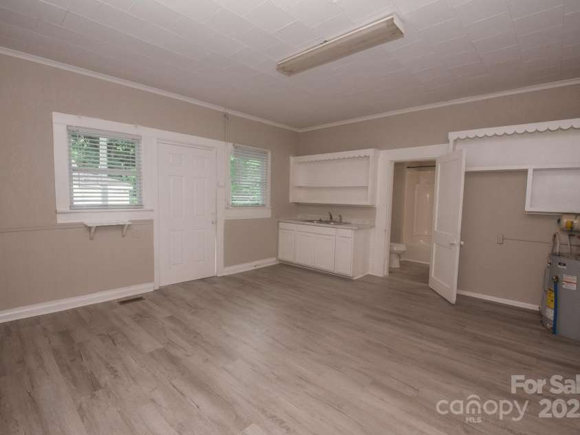 707 Phifer Street, Monroe, NC 28110.  MLS# CAR4270340, YatesRealty ID 19087. 