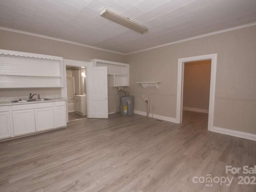 707 Phifer Street, Monroe, NC 28110.  MLS# CAR4270340, YatesRealty ID 19087. 