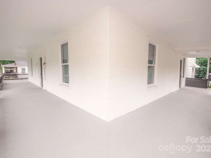 707 Phifer Street, Monroe, NC 28110.  MLS# CAR4270340, YatesRealty ID 19087. 