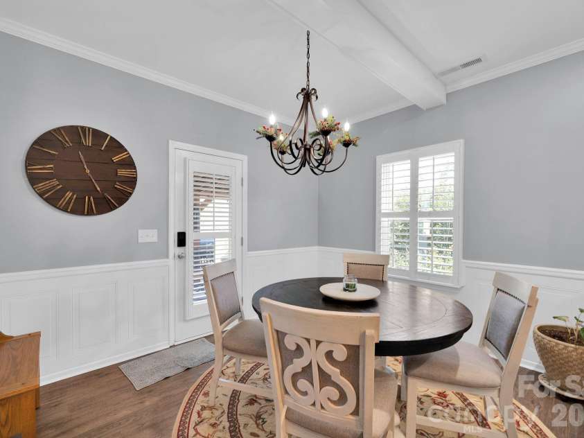 6129 Hawk View Road, Waxhaw, NC 28173.  MLS# CAR4359758, YatesRealty ID 19088. 