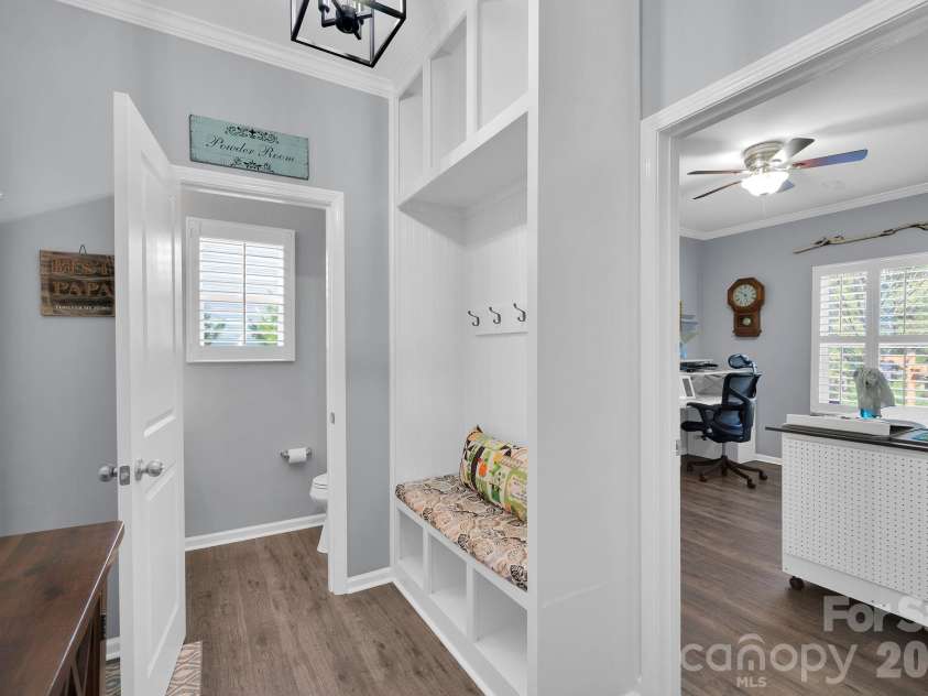 6129 Hawk View Road, Waxhaw, NC 28173.  MLS# CAR4359758, YatesRealty ID 19088. 