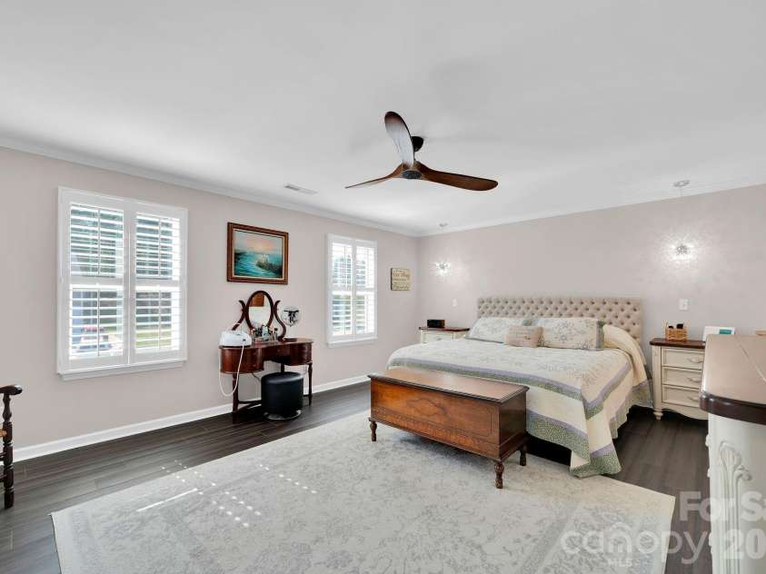 6129 Hawk View Road, Waxhaw, NC 28173.  MLS# CAR4359758, YatesRealty ID 19088. 