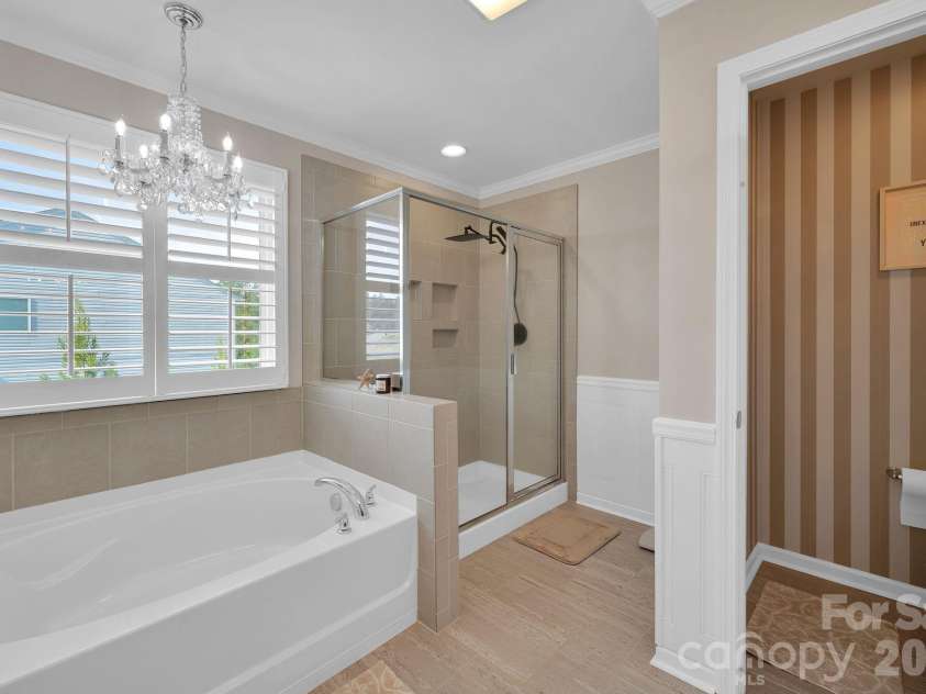 6129 Hawk View Road, Waxhaw, NC 28173.  MLS# CAR4359758, YatesRealty ID 19088. 