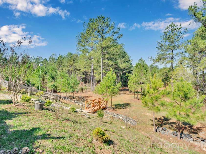 6129 Hawk View Road, Waxhaw, NC 28173.  MLS# CAR4359758, YatesRealty ID 19088. 