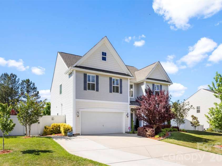 6129 Hawk View Road, Waxhaw, NC 28173.  MLS# CAR4359758, YatesRealty ID 19088. 