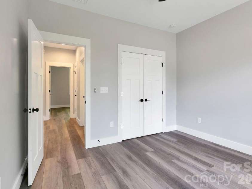 404 High Ridge Drive, Mills River, NC 28759.  MLS# CAR4371927, YatesRealty ID 19089. 