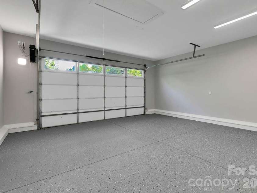 404 High Ridge Drive, Mills River, NC 28759.  MLS# CAR4371927, YatesRealty ID 19089. Epoxy Floor Garage!
